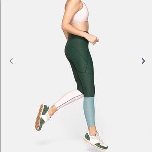 Outdoor Voices 7/8 Dipped Legging